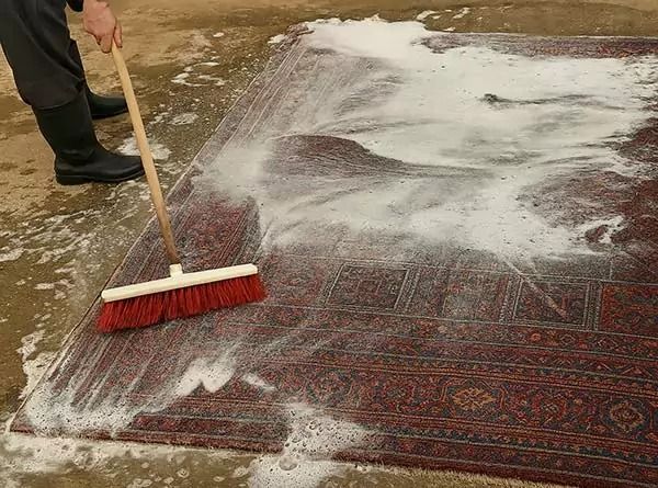 تنظيف السجاد